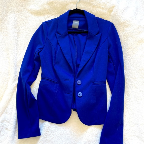 Blazer - Picture 1 of 1